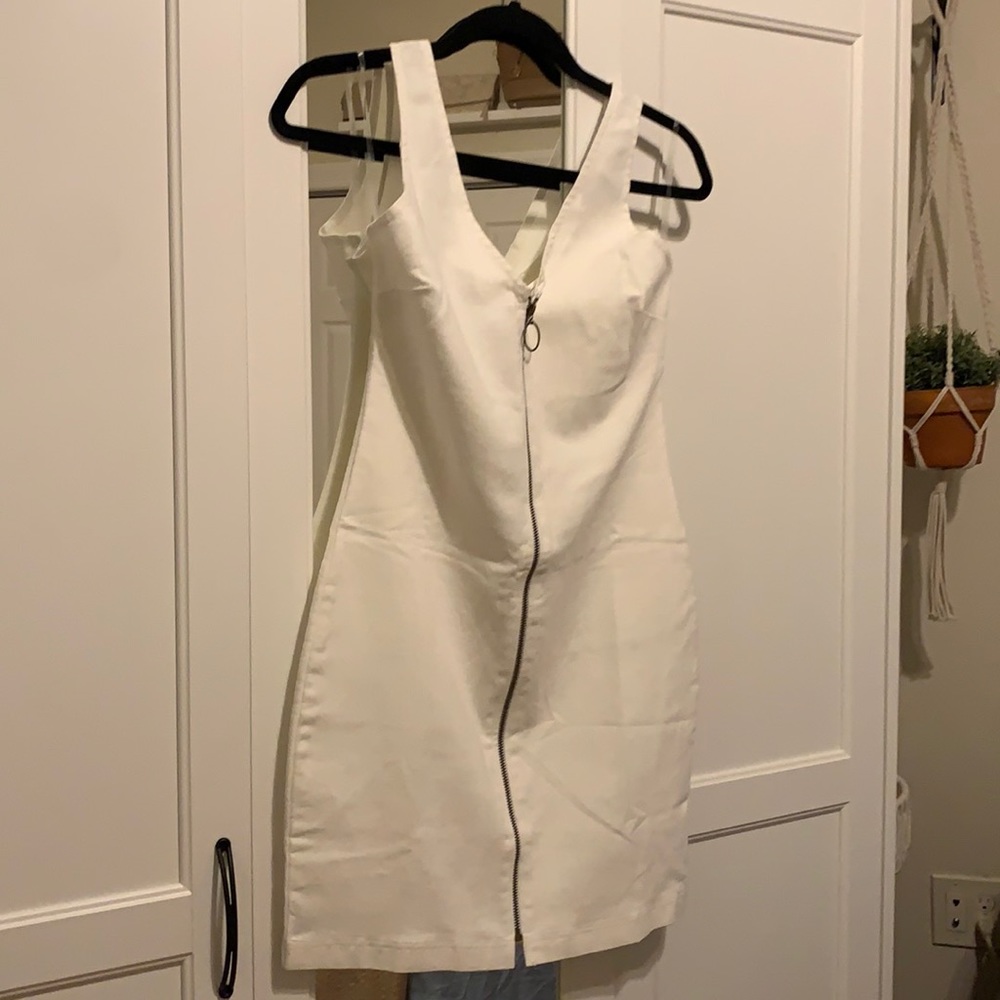 White Jean Bodycon with Adjustable Zipper NWOT